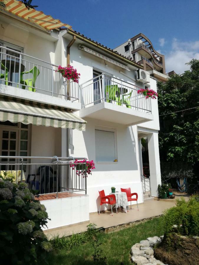 Guest House Vila Bak Budva Zewnętrze zdjęcie