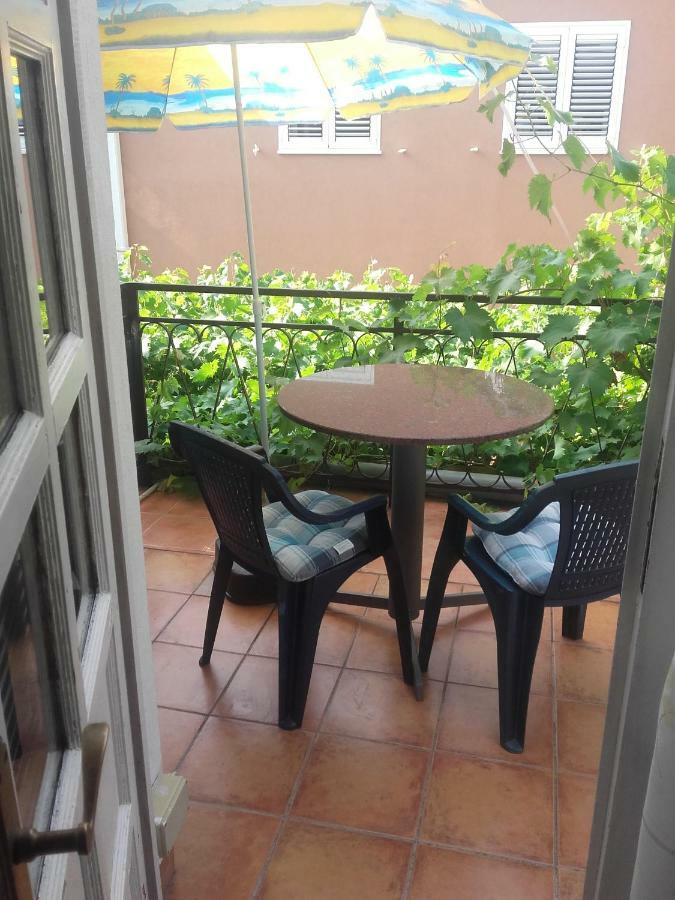 Guest House Vila Bak Budva Zewnętrze zdjęcie